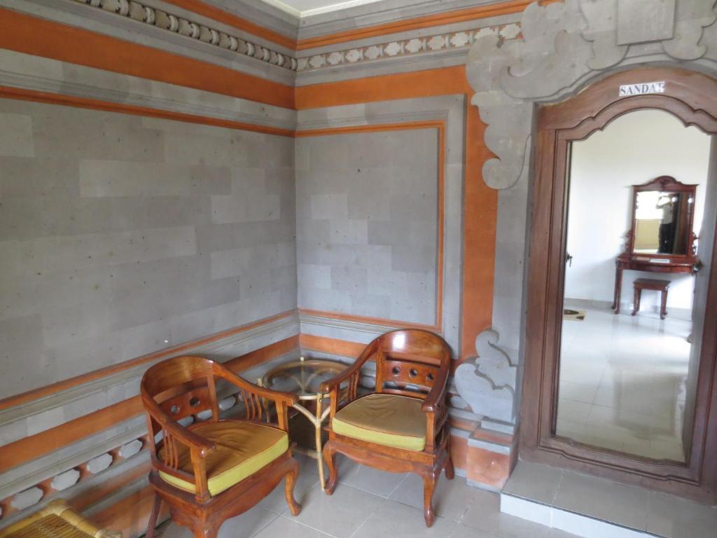 Nuriani Guest House อูบุด ภายนอก รูปภาพ