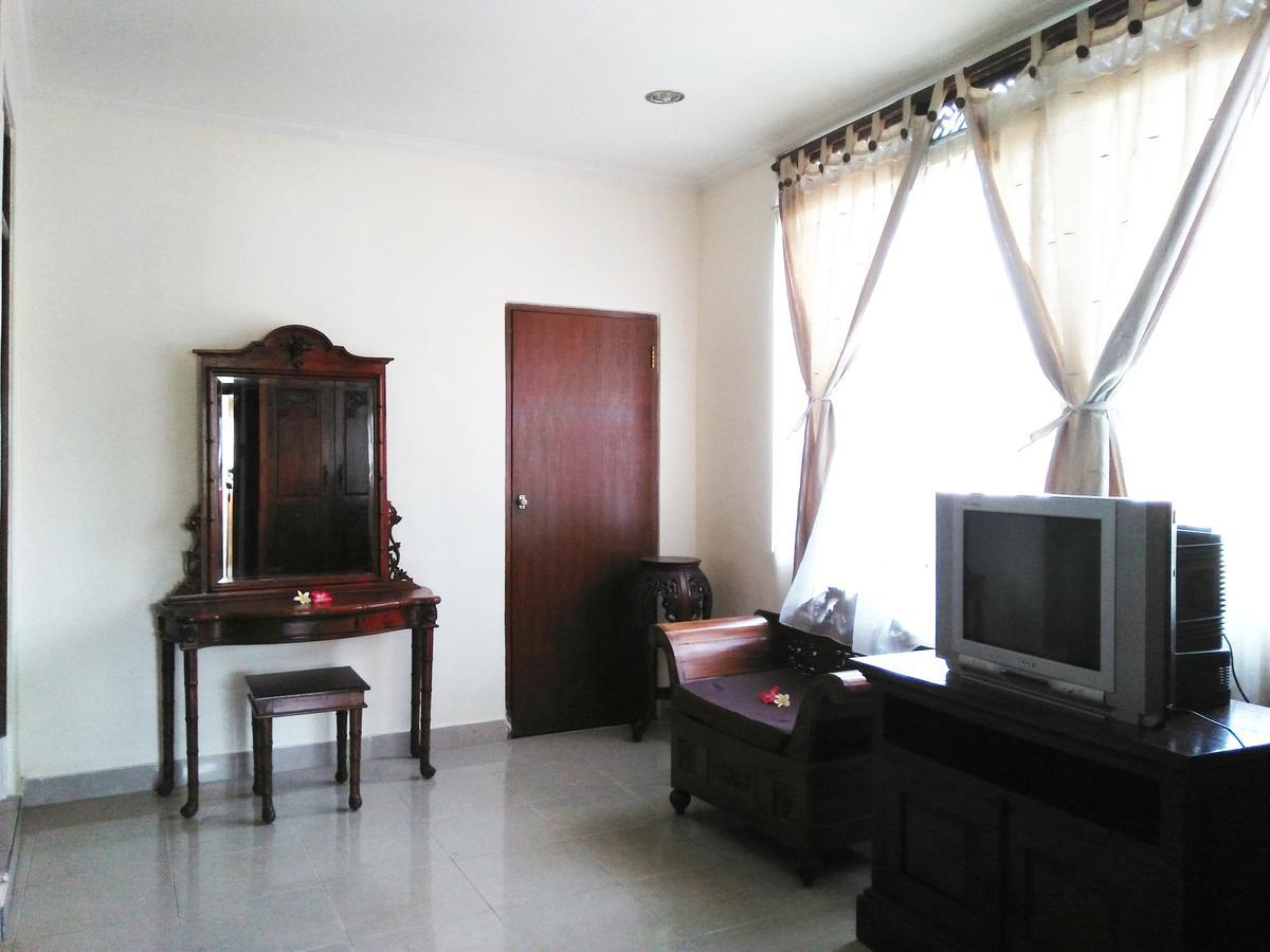 Nuriani Guest House อูบุด ภายนอก รูปภาพ