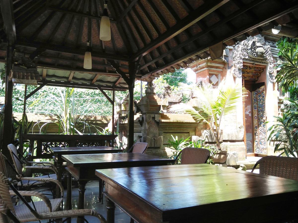 Nuriani Guest House อูบุด ภายนอก รูปภาพ
