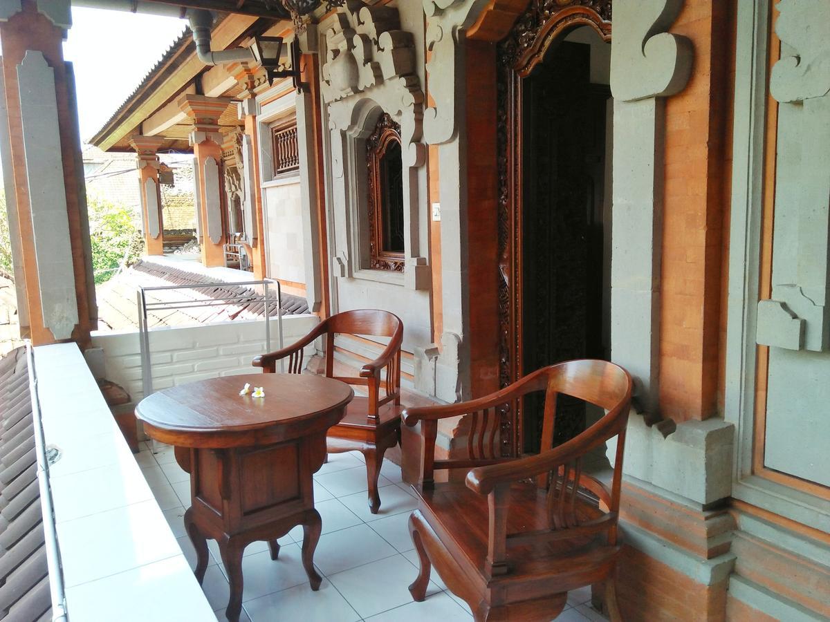 Nuriani Guest House อูบุด ภายนอก รูปภาพ