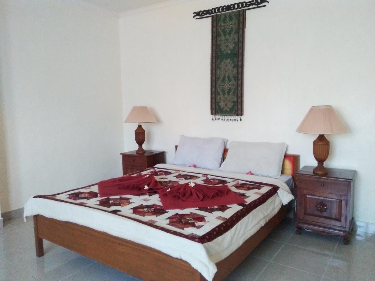 Nuriani Guest House อูบุด ภายนอก รูปภาพ