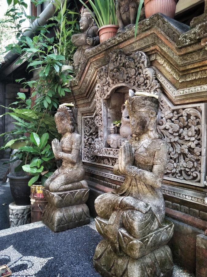 Nuriani Guest House อูบุด ภายนอก รูปภาพ