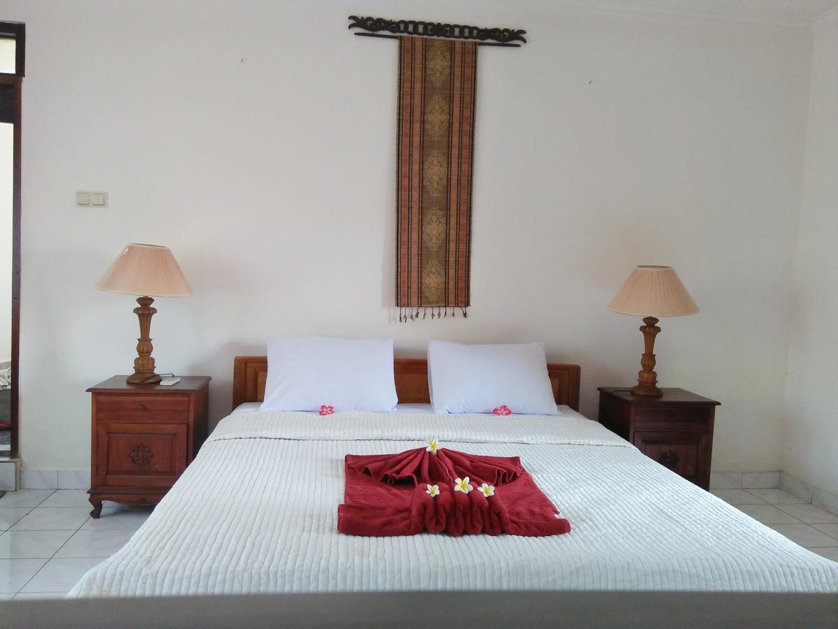 Nuriani Guest House อูบุด ภายนอก รูปภาพ