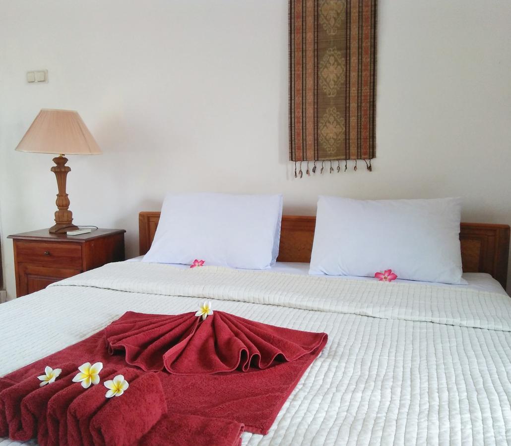 Nuriani Guest House อูบุด ภายนอก รูปภาพ