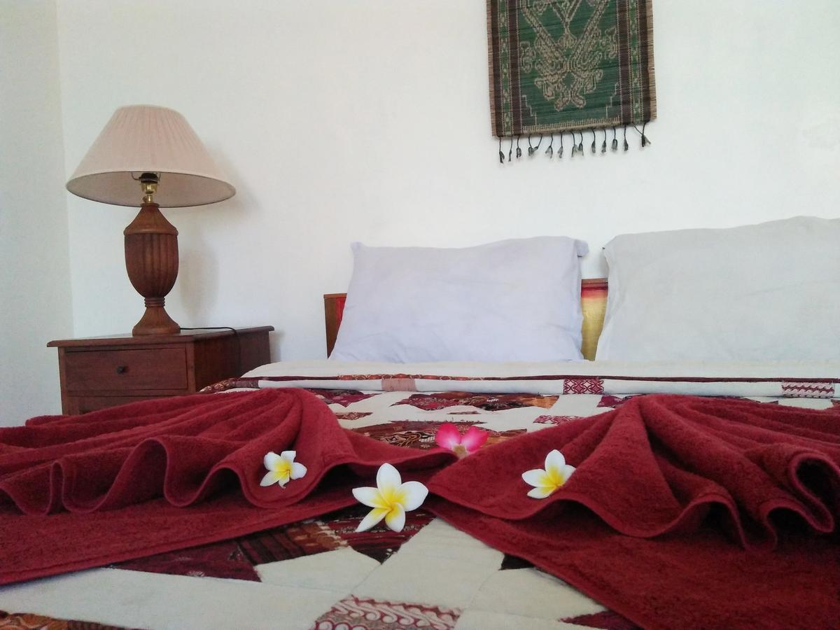 Nuriani Guest House อูบุด ภายนอก รูปภาพ